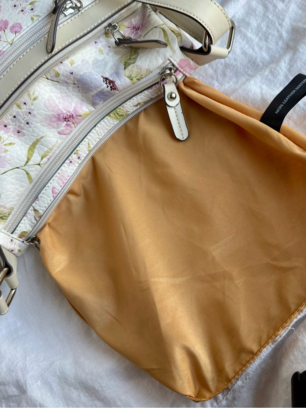 Giani Bernini Floral Faux-Leather Medium Hobo Crossbody Bag NWOT - Picture 7 of 16